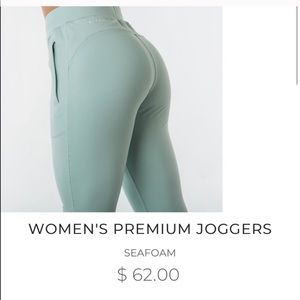 Alphalete jogger new